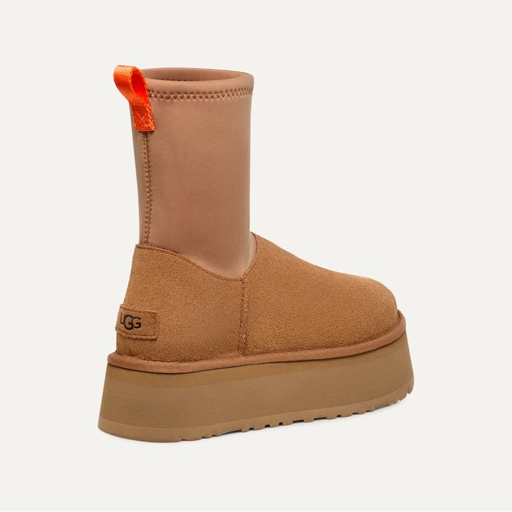 UGG Dipper Boots